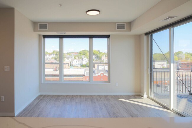 Interior Photo - B7 Flats