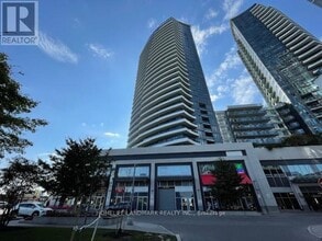Building Photo - 7161-7161 Yonge St