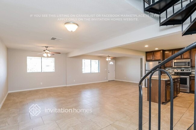 Building Photo - 7443 E Crescent Cir