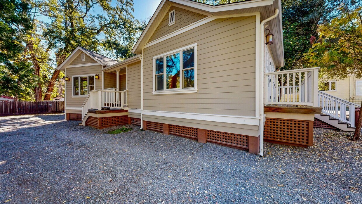 Foto principal - Serene 1 bedroom 1 bath Calistoga Home adj...