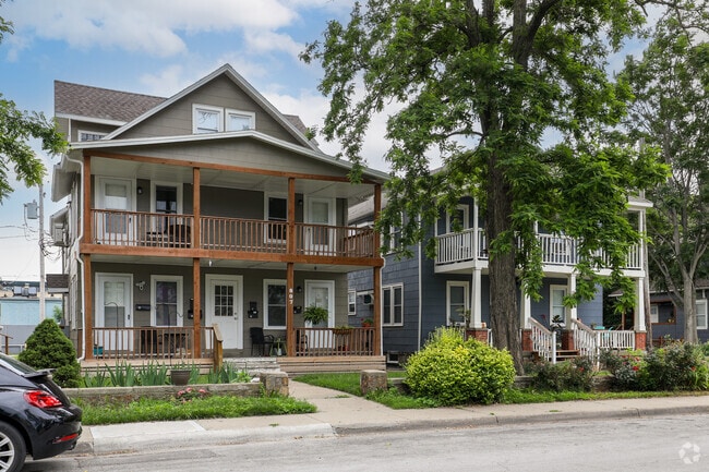 North Kansas City has single-family homes, duplexes, and apartments throughout the neighborhood.