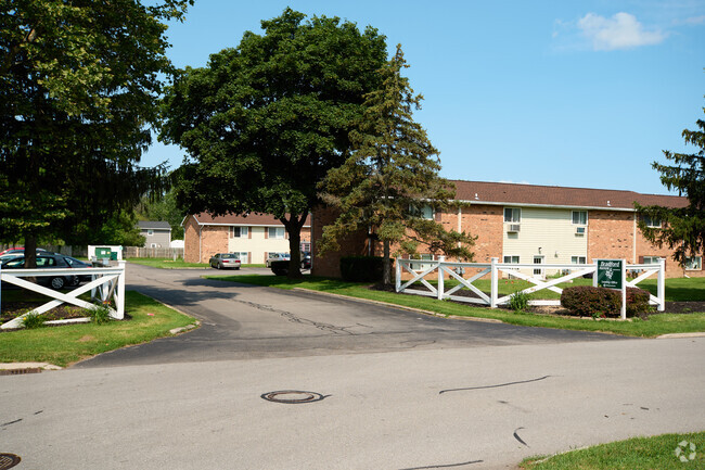 Foto del edificio - Bradford Manor Apartments