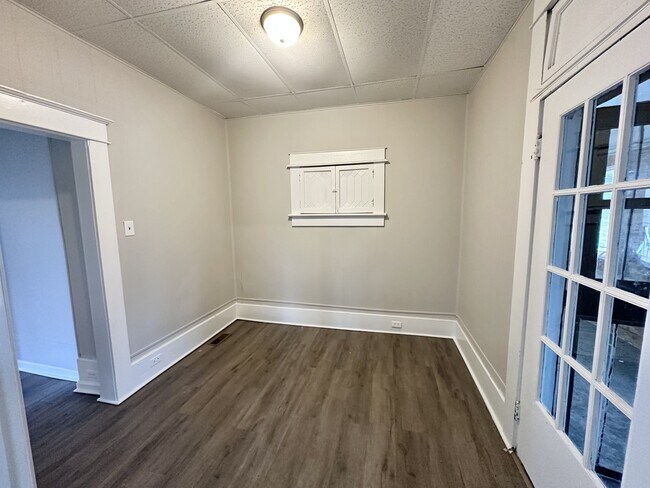 Foto del edificio - 811 17th St SW