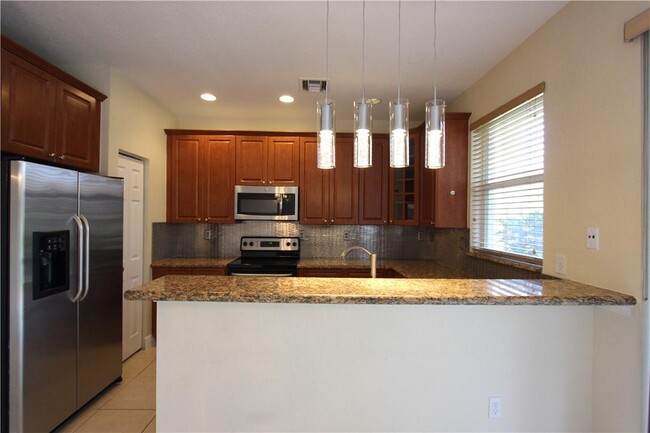Building Photo - 6602 Hidden Cove Dr