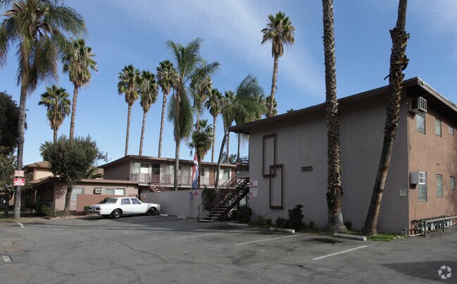 Building Photo - Vernon Apartments