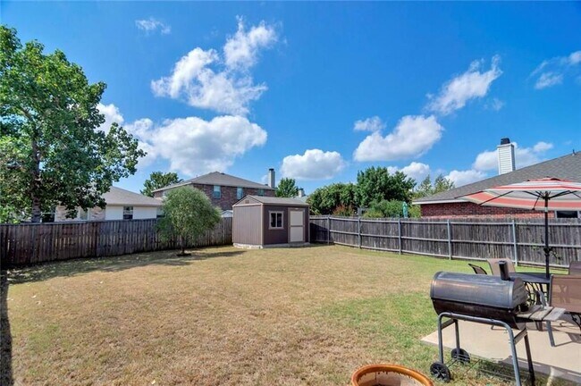 Building Photo - 3426 Clydesdale Dr