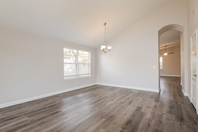 Foto del edificio - 15285 W Melissa Ln