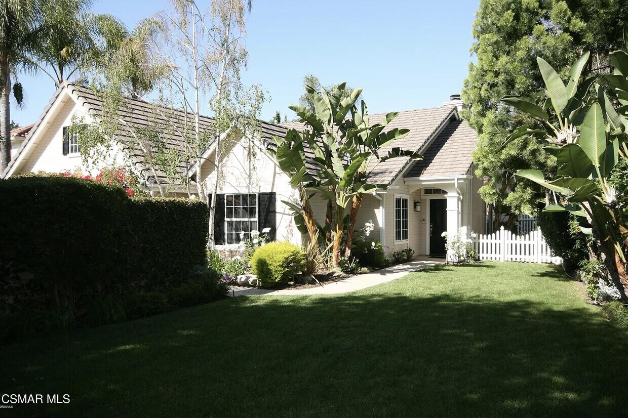 Primary Photo - 2826 Irongate Pl