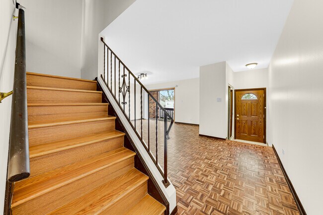 Foto del edificio - 561 Greenwood Rd