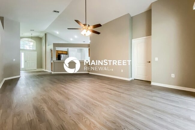 Building Photo - 4 Bedroom Pet-Friendly Home in Spring Hill...