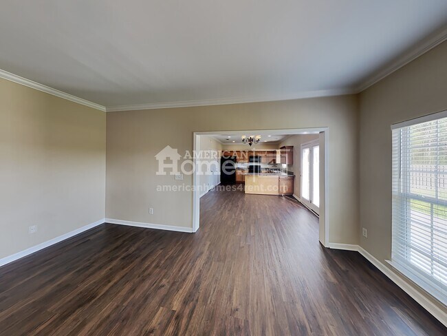 Building Photo - 2002 Fiona Way