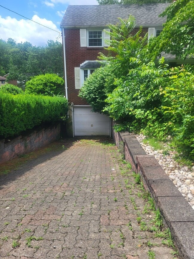 Photo - Updated 3 Bedroom in Penn Hills - Off-Stre... House