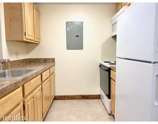 Foto del edificio - 3 br, 1 bath Condo - 400 Massachusetts Ave
