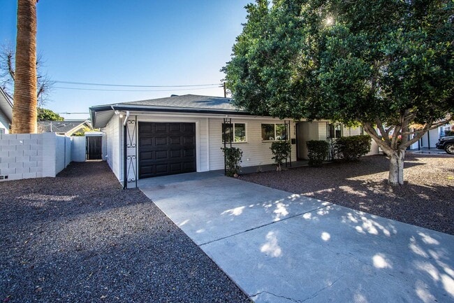 Biltmore District Luxury – 3 month leases avaialble 2,795.00 - Biltmore District Luxury – 3 month leases avaialble 2,795.00 House