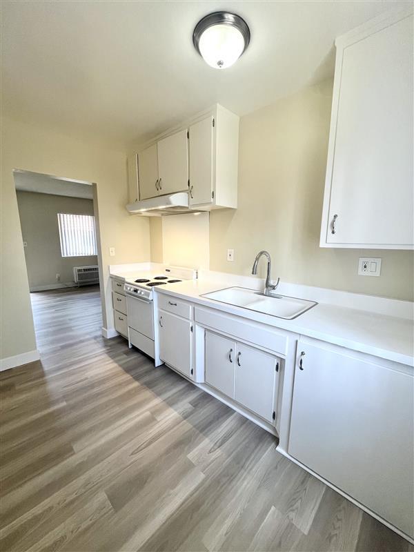 Building Photo - 1230 W. Hillandale Ave.