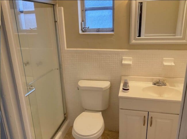 Building Photo - 5424 Jefferson St