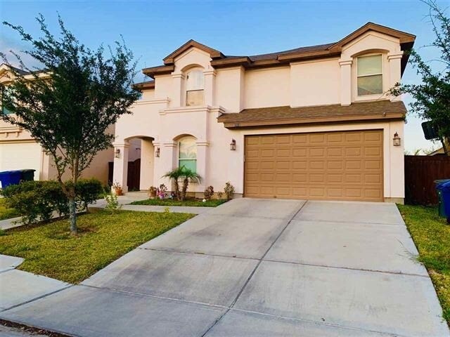 Foto principal - 2312 Leo Reyes Ct