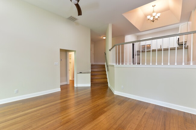 Building Photo - 4201 Claremont Ct