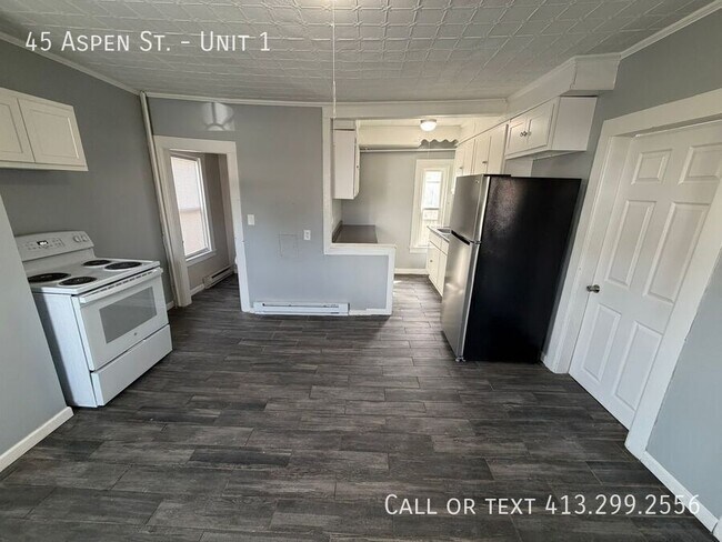 Building Photo - 45 Aspen St