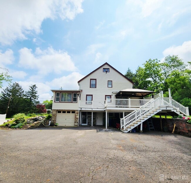 Building Photo - 183 Milltown Rd