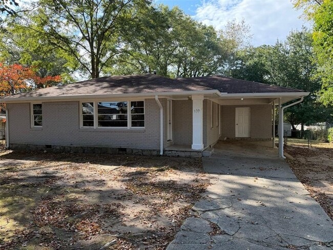 Foto del edificio - 109 Scarlett Dr