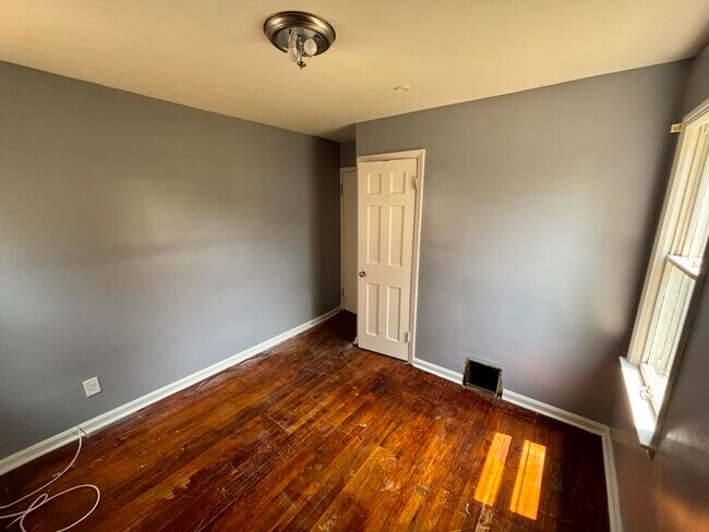 Building Photo - 15408 Fernway Dr