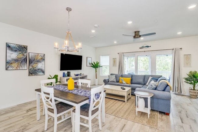 Building Photo - 14604 Salt Meadow Dr