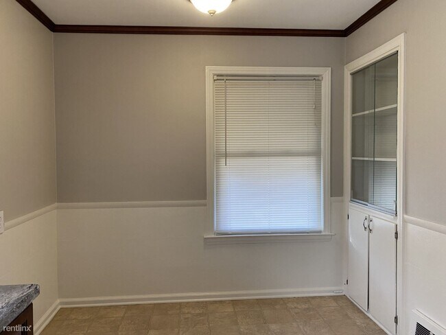 Building Photo - 3 br, 1 bath House - 22812 Normandy Ave