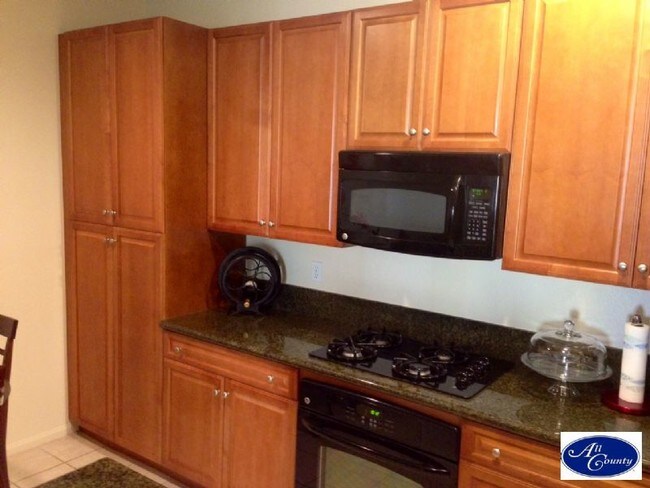 Foto del edificio - 30505 Canyon Hills Rd