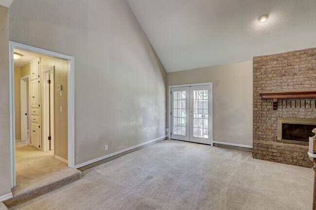 Building Photo - 2131 Jazzman Dr