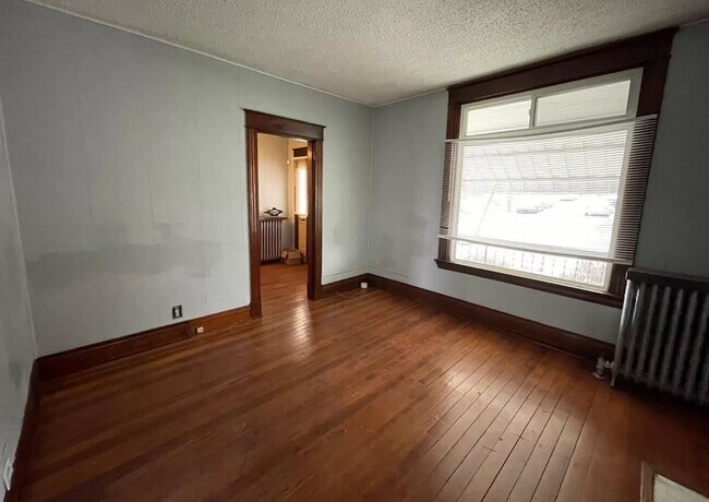 Front room - 1624 Jonathan Ave