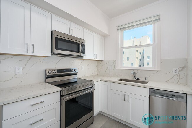 Foto del edificio - Russian Hill: Remodeled 9th Floor Apartmen...