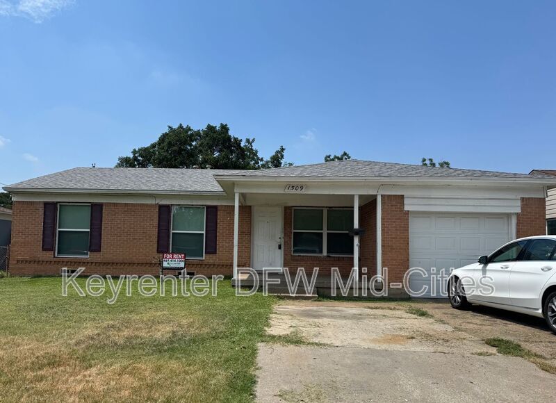 Photo - 1509 North O'Connor Road