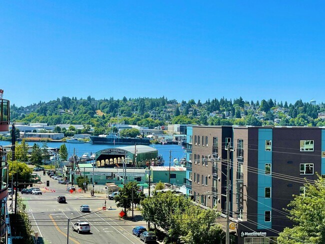 Foto del edificio - Live in the Heart of Ballard!