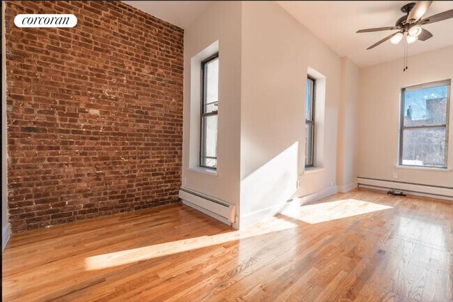Foto del edificio - 636 Sterling Pl
