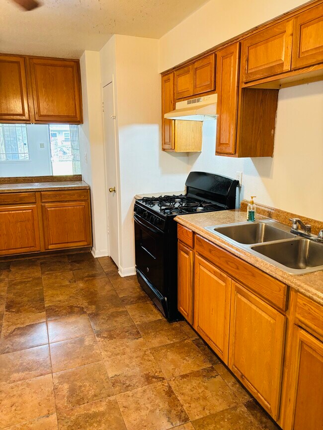 Foto del edificio - 10449 Wicklowe St