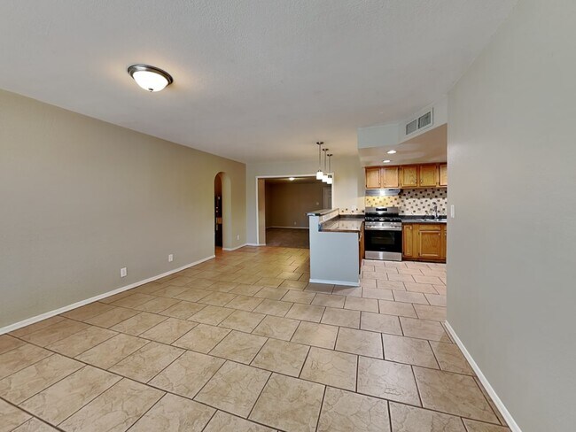 Building Photo - 7431 W Mescal St