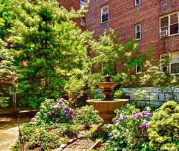 Building Photo - 76-10 34th Ave