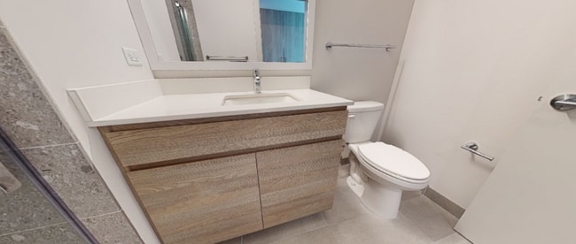 Building Photo - 800 N Wells St