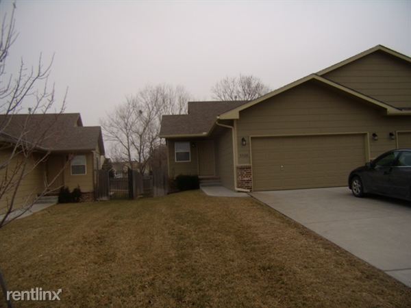 Primary Photo - 3342 N Governeour Cir