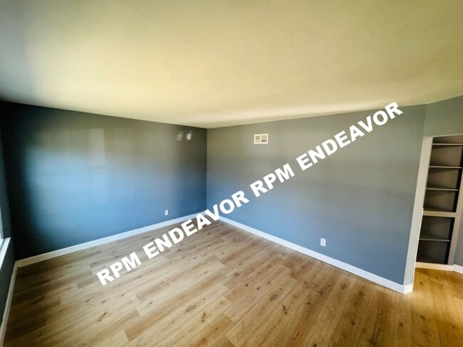 Foto del edificio - Freshly Updated 2-Bed Home with Bonus Room + New Appliances!