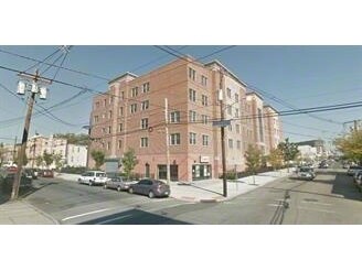 Primary Photo - 1201 Summit Ave