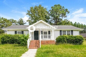 Building Photo - 1413 Maplewood Dr
