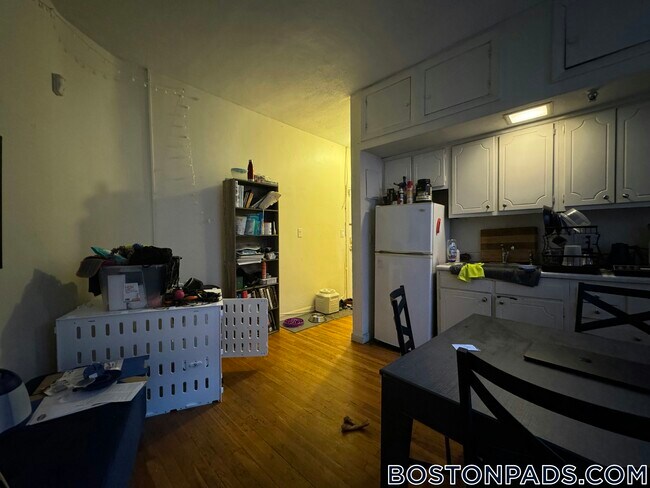 Foto del edificio - 384 Commonwealth Ave