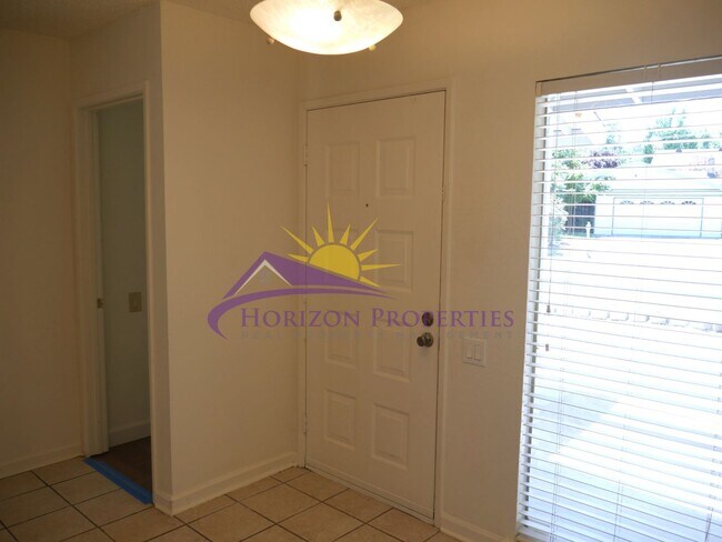 Foto del edificio - Open 4 Bed 2 Bath 1,407sqft Single Family Home