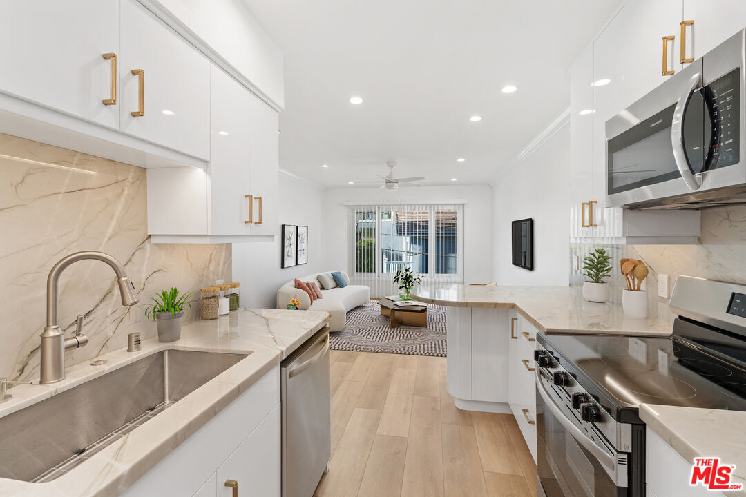 Foto principal - 3407 Huxley St