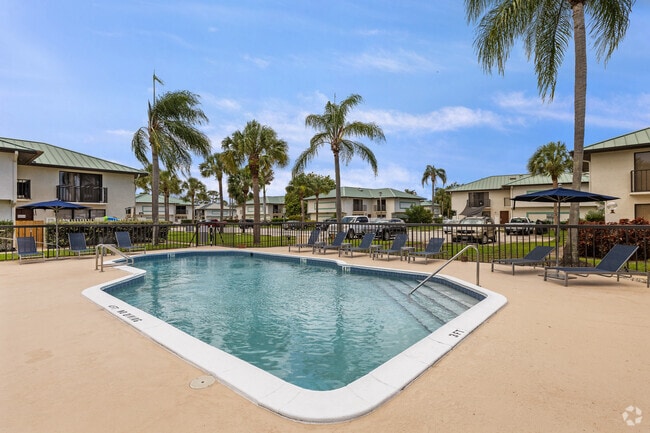 Main Pool - Sabal Palm Villas