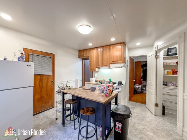 Foto del edificio - 2823 W Shakespeare Ave