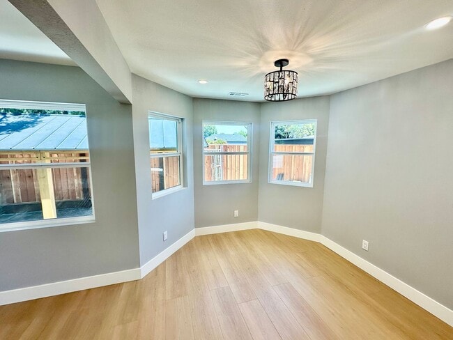 Building Photo - Beautiful, Brand New Sunnyvale Home -Walk ...