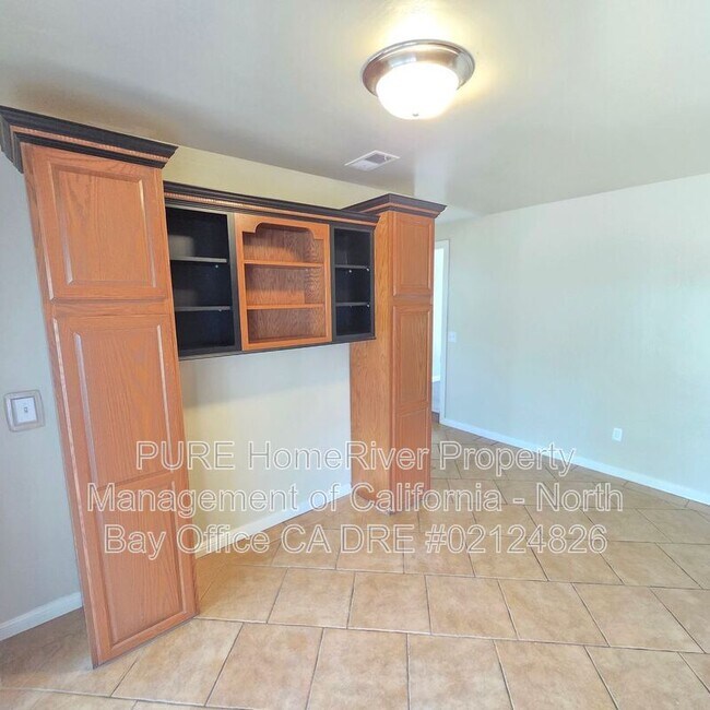 Foto del edificio - 1577 Trellis Ln
